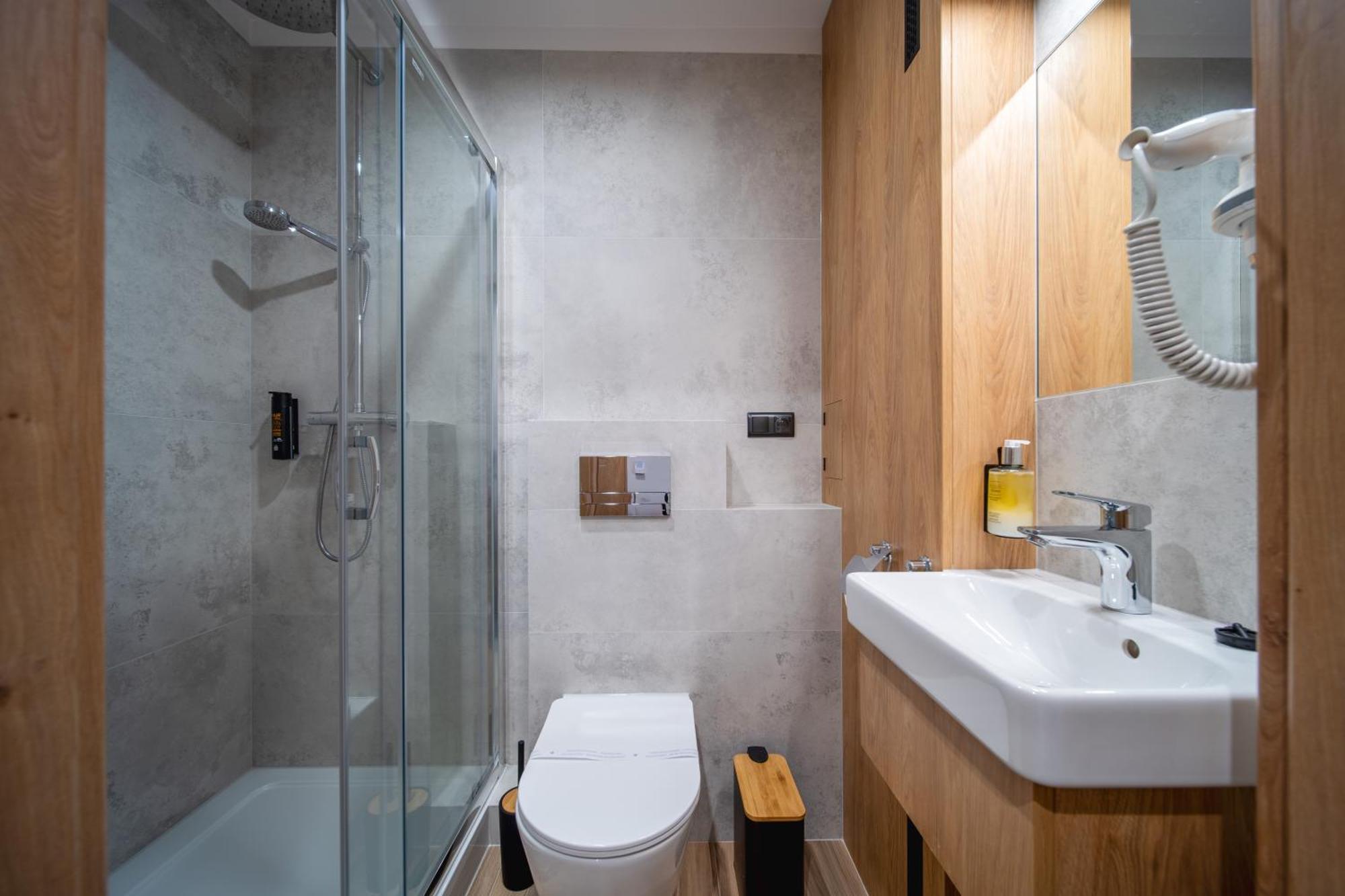 Hotel Gromada Łomża エクステリア 写真