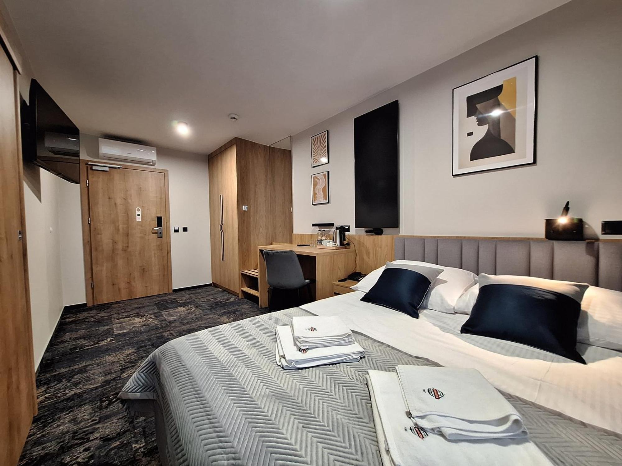 Hotel Gromada Łomża エクステリア 写真