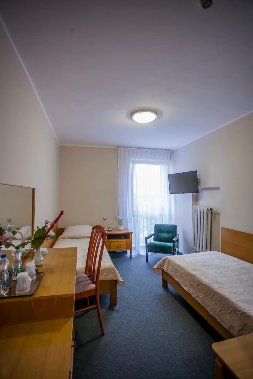 Hotel Gromada Łomża エクステリア 写真