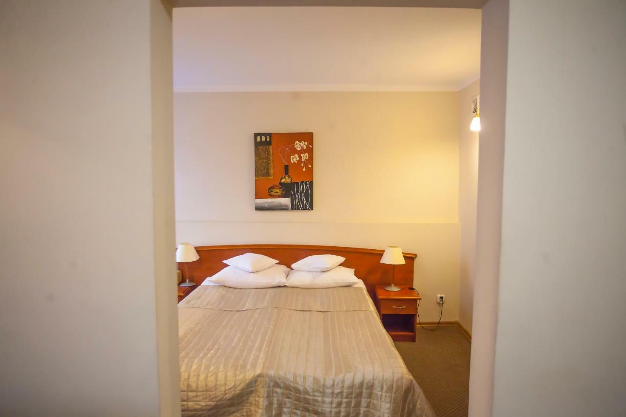 Hotel Gromada Łomża エクステリア 写真